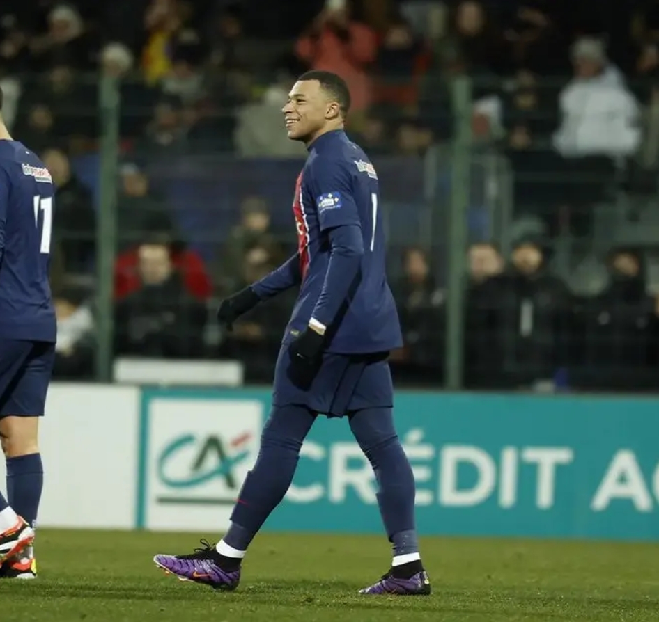 巴黎圣日耳曼法甲战胜雷恩姆巴佩点射命中